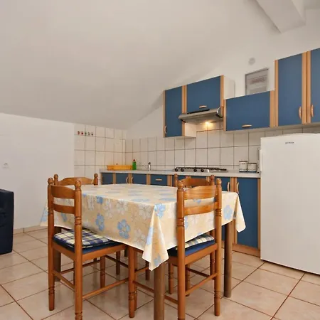 With A Parking Space Pinezici, Krk - 5465 Διαμέρισμα Pinezići