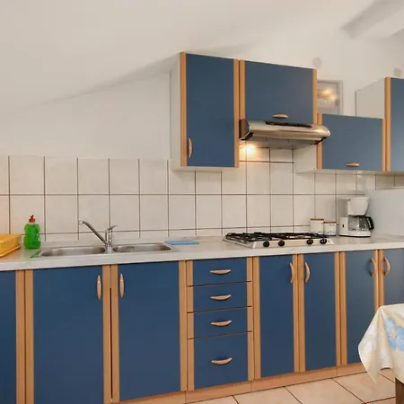 Διαμέρισμα With A Parking Space Pinezici, Krk - 5465 *