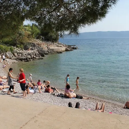 Апартаменты With A Parking Space Pinezici, Krk - 5465