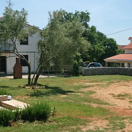 With A Parking Space Pinezici, Krk - 5465 Пинезичи
